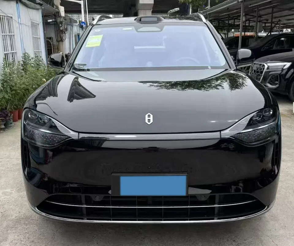 2025 YuTong T7 3.5T 320HP V6 10AT,autocango,china used car exporter,china ev exporter,chinese used car exporter,chinese used ev exporter