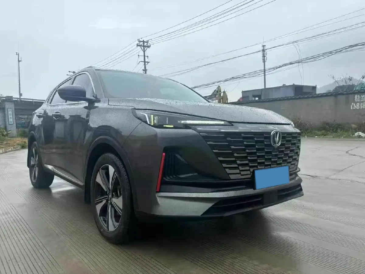 2022 ChangAn Oshan X7 Plus 1.5T 188HP L4 7DCT,autocango,china used car exporter,china ev exporter,chinese used car exporter,chinese used ev exporter