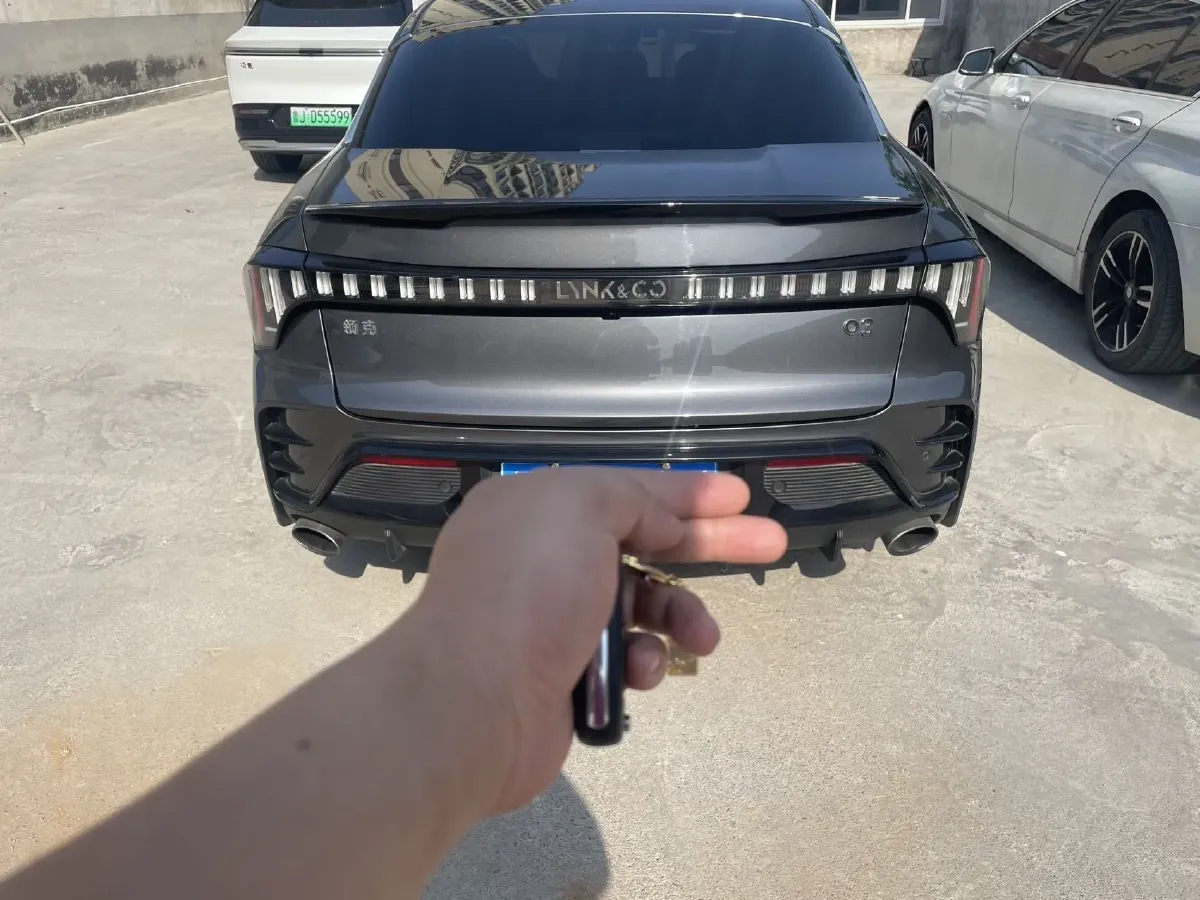 2023 LYNK&CO 03 2.0T 254HP L4 7DCT,autocango,china used car exporter,china ev exporter,chinese used car exporter,chinese used ev exporter