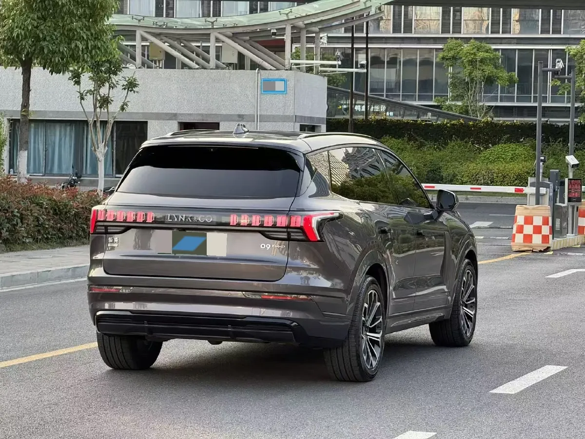 2023 LYNK&CO 09 EM-P 2.0T 254HP L4 3DHT PHEV 40.1KWH,autocango,china used car exporter,china ev exporter,chinese used car exporter,chinese used ev exporter
