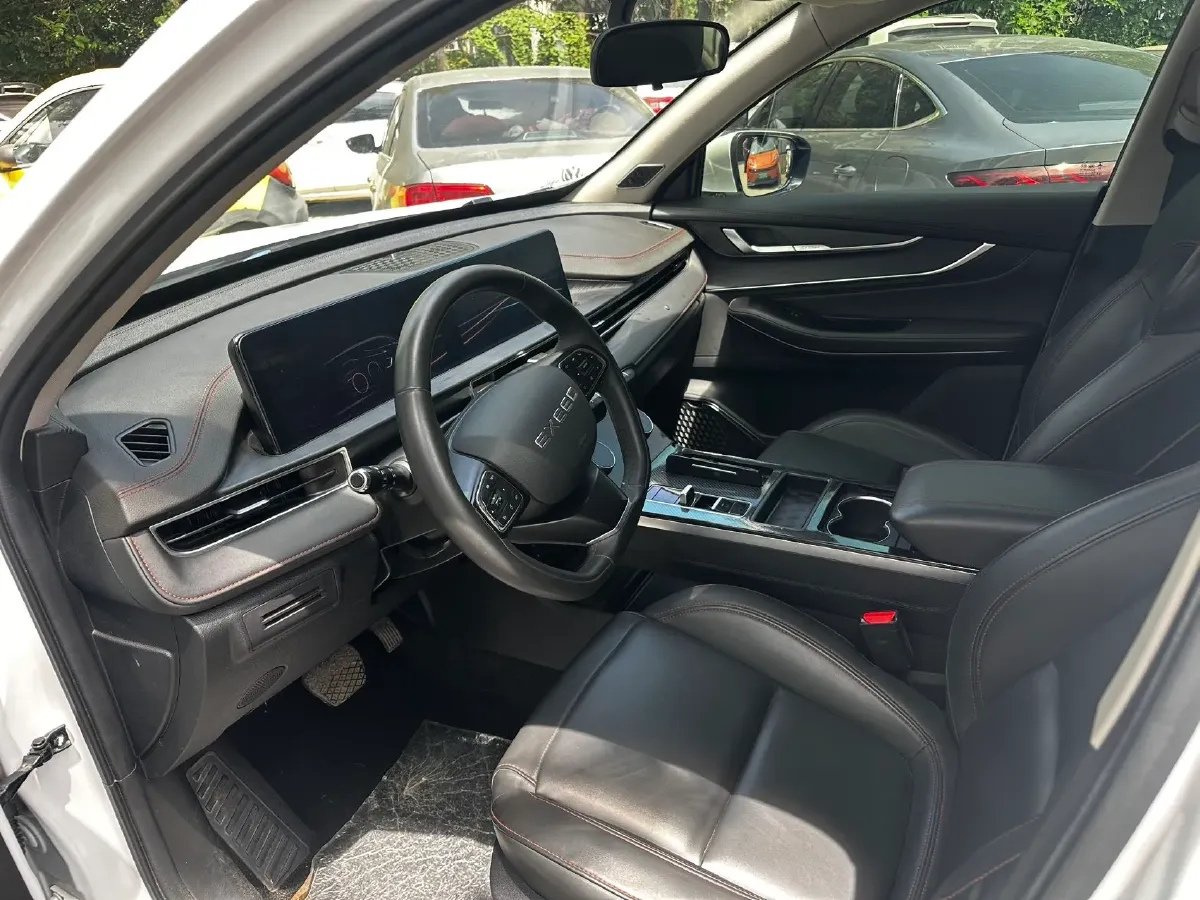 2022 ChangAn Oshan X7 Plus 1.5T 188HP L4 7DCT,autocango,china used car exporter,china ev exporter,chinese used car exporter,chinese used ev exporter