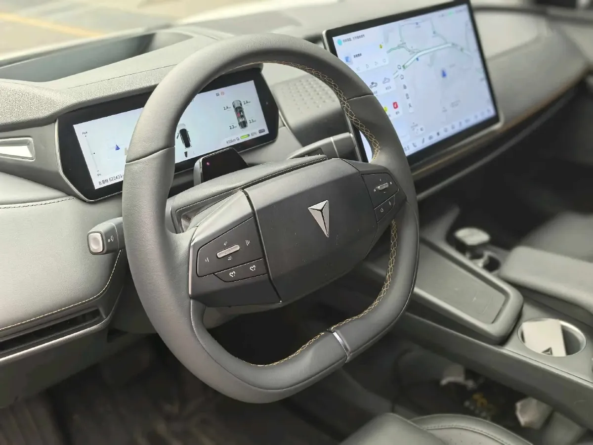 2022 DongFeng Forthing LingZhi EV BEV 68.4KWH,autocango,china used car exporter,china ev exporter,chinese used car exporter,chinese used ev exporter