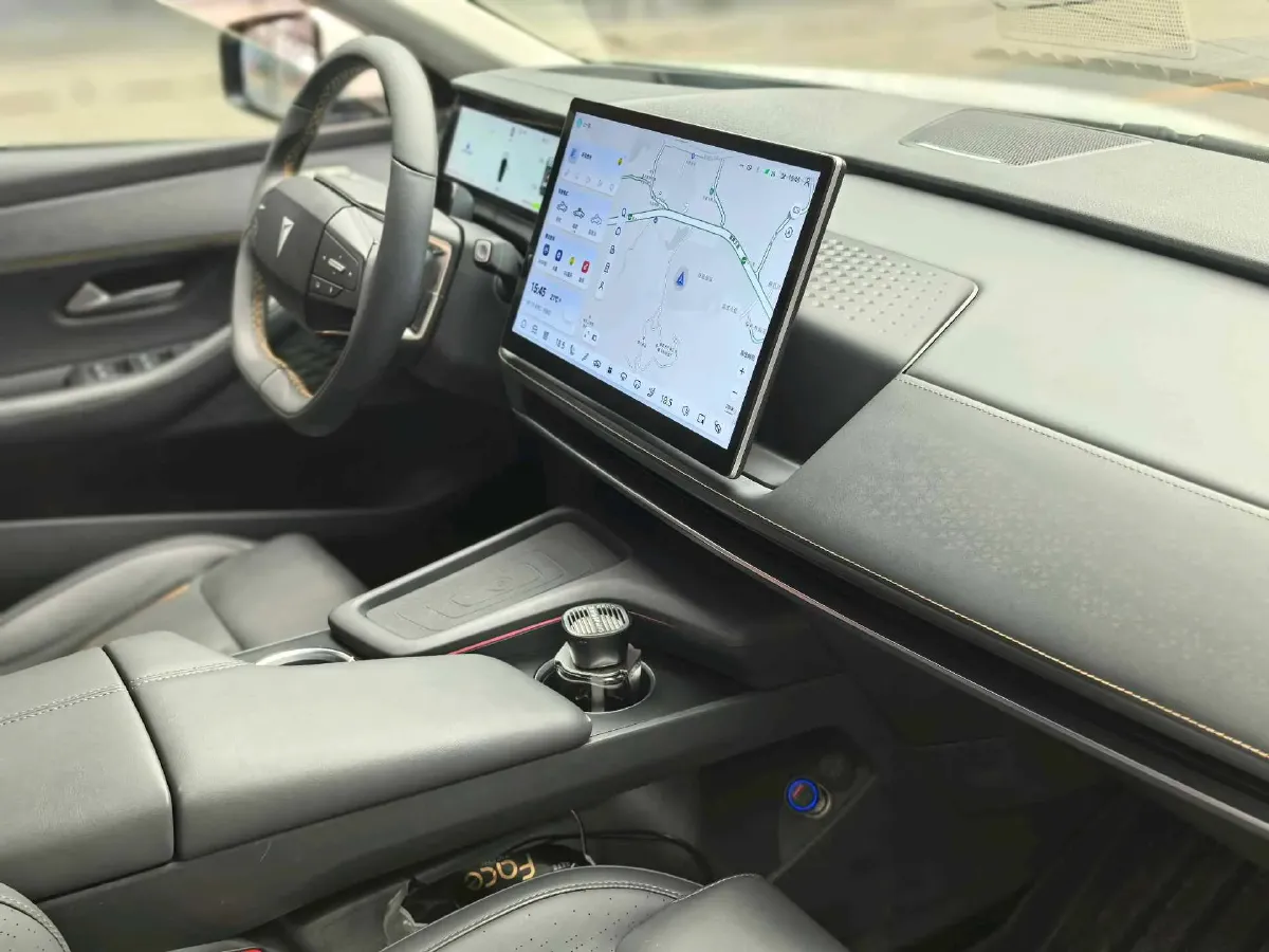 2022 DongFeng Forthing LingZhi EV BEV 68.4KWH,autocango,china used car exporter,china ev exporter,chinese used car exporter,chinese used ev exporter
