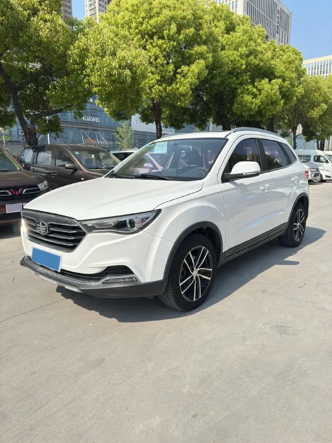 2018 Bestune X40 1.6L 114HP L4 6AT,autocango,china used car exporter,china ev exporter,chinese used car exporter,chinese used ev exporter