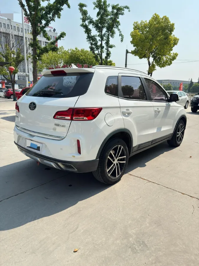 2018 Bestune X40 1.6L 114HP L4 6AT,autocango,china used car exporter,china ev exporter,chinese used car exporter,chinese used ev exporter