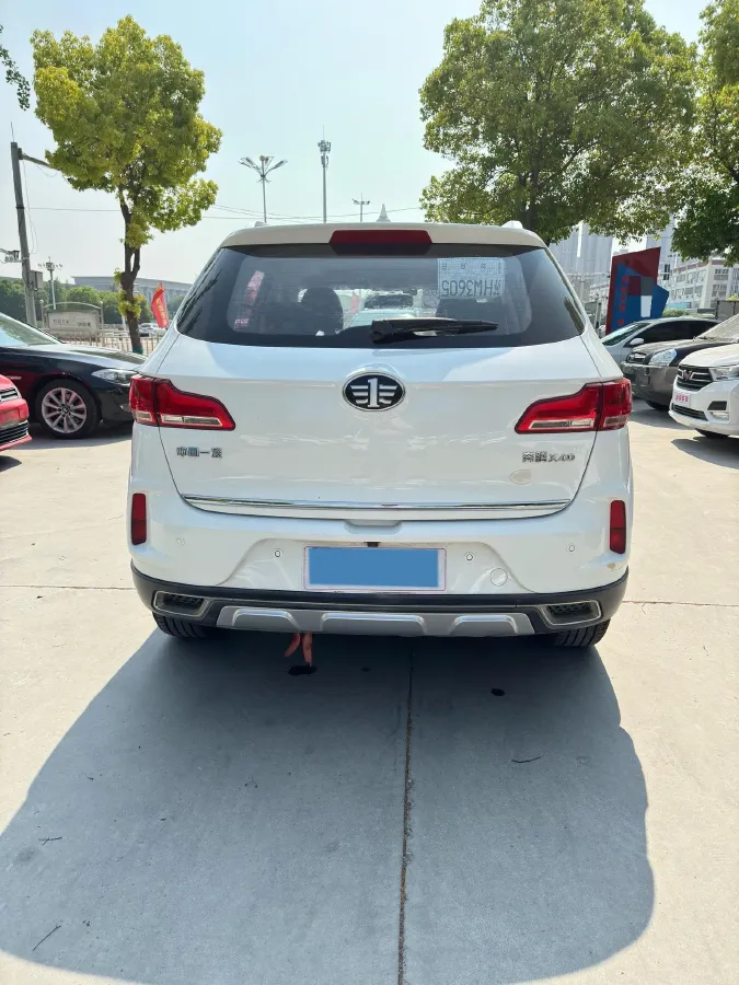 2018 Bestune X40 1.6L 114HP L4 6AT,autocango,china used car exporter,china ev exporter,chinese used car exporter,chinese used ev exporter