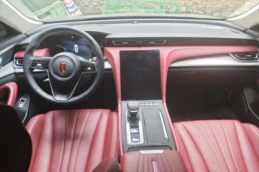2025 HongQi H5 1.5T 169HP L4 7DCT,autocango,china used car exporter,china ev exporter,chinese used car exporter,chinese used ev exporter