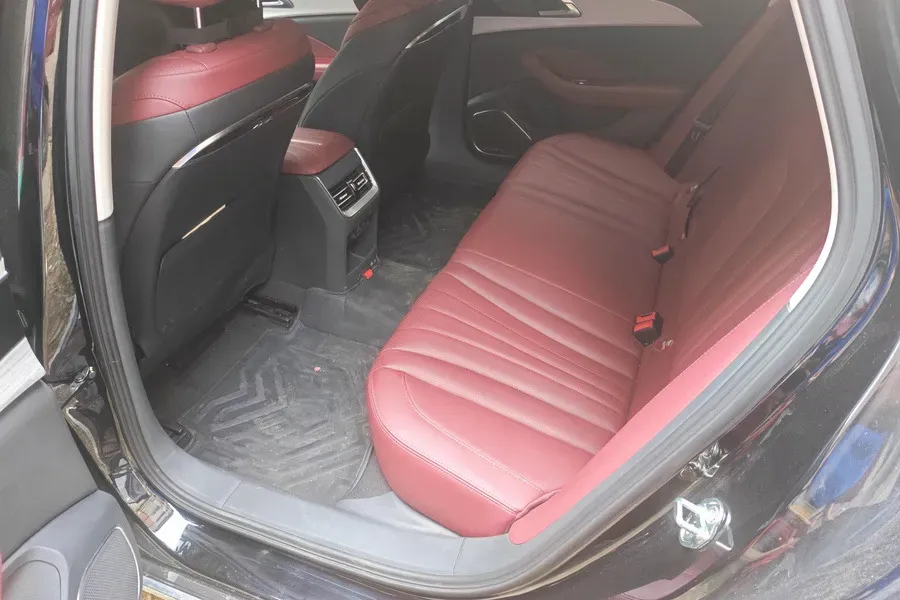 2025 HongQi H5 1.5T 169HP L4 7DCT,autocango,china used car exporter,china ev exporter,chinese used car exporter,chinese used ev exporter