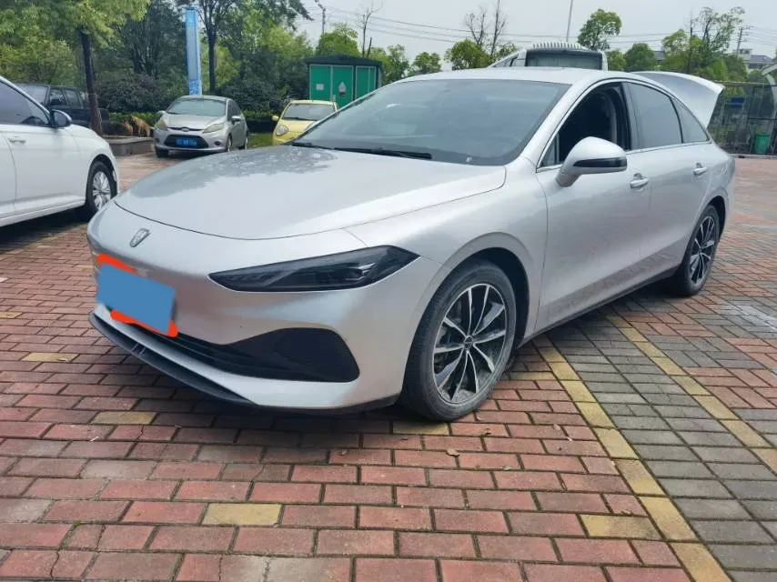 2025 Roewe M7 DMH 1.5L 112HP L4 1DHT PHEV,autocango,china used car exporter,china ev exporter,chinese used car exporter,chinese used ev exporter