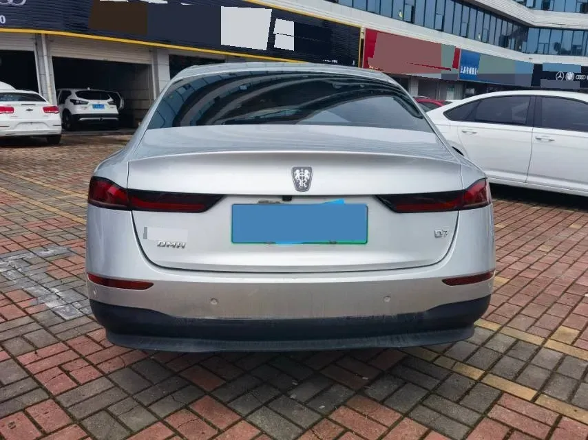 2025 Roewe M7 DMH 1.5L 112HP L4 1DHT PHEV,autocango,china used car exporter,china ev exporter,chinese used car exporter,chinese used ev exporter