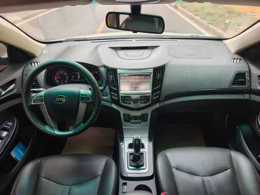 2018 BYD e5 BEV 60.48KWH,autocango,china used car exporter,china ev exporter,chinese used car exporter,chinese used ev exporter