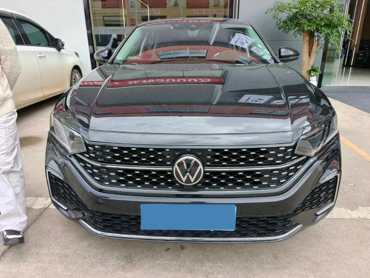 2022 Xpeng P7 BEV 60.2KWH,autocango,china used car exporter,china ev exporter,chinese used car exporter,chinese used ev exporter