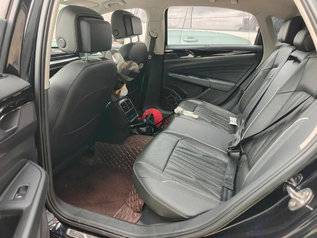2022 Xpeng P7 BEV 60.2KWH,autocango,china used car exporter,china ev exporter,chinese used car exporter,chinese used ev exporter