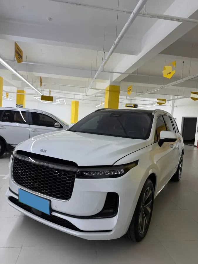 2021 Li ONE Range Extended 131HP REEV 40.5KWH,autocango,china used car exporter,china ev exporter,chinese used car exporter,chinese used ev exporter