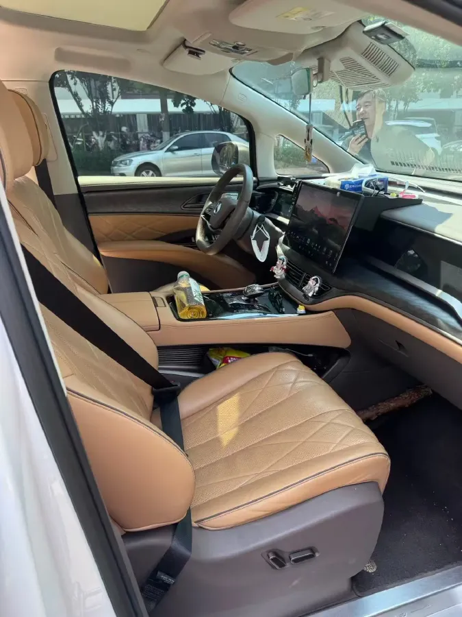 2022 HongQi HS7 3.0T 337HP V6 8AT,autocango,china used car exporter,china ev exporter,chinese used car exporter,chinese used ev exporter