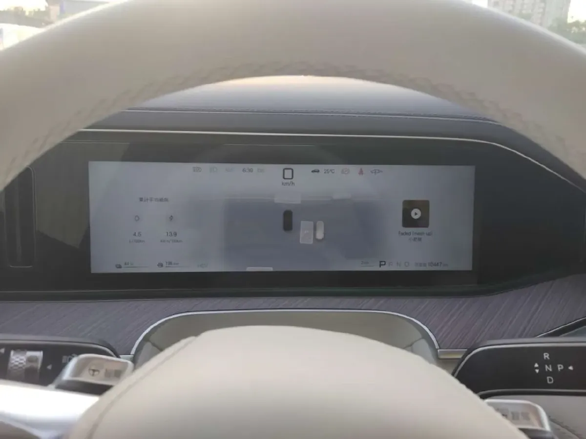 2025 Denza DenzaN9 2.0T 207HP L4 E-CVT PHEV,autocango,china used car exporter,china ev exporter,chinese used car exporter,chinese used ev exporter