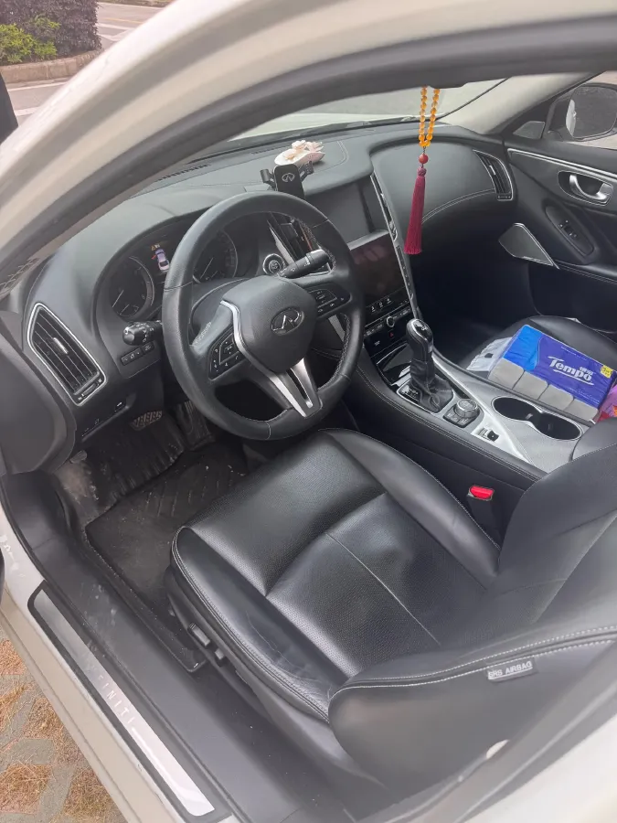 2018 Jeep Grand Commander 2.0T 265HP L4 9AT,autocango,china used car exporter,china ev exporter,chinese used car exporter,chinese used ev exporter