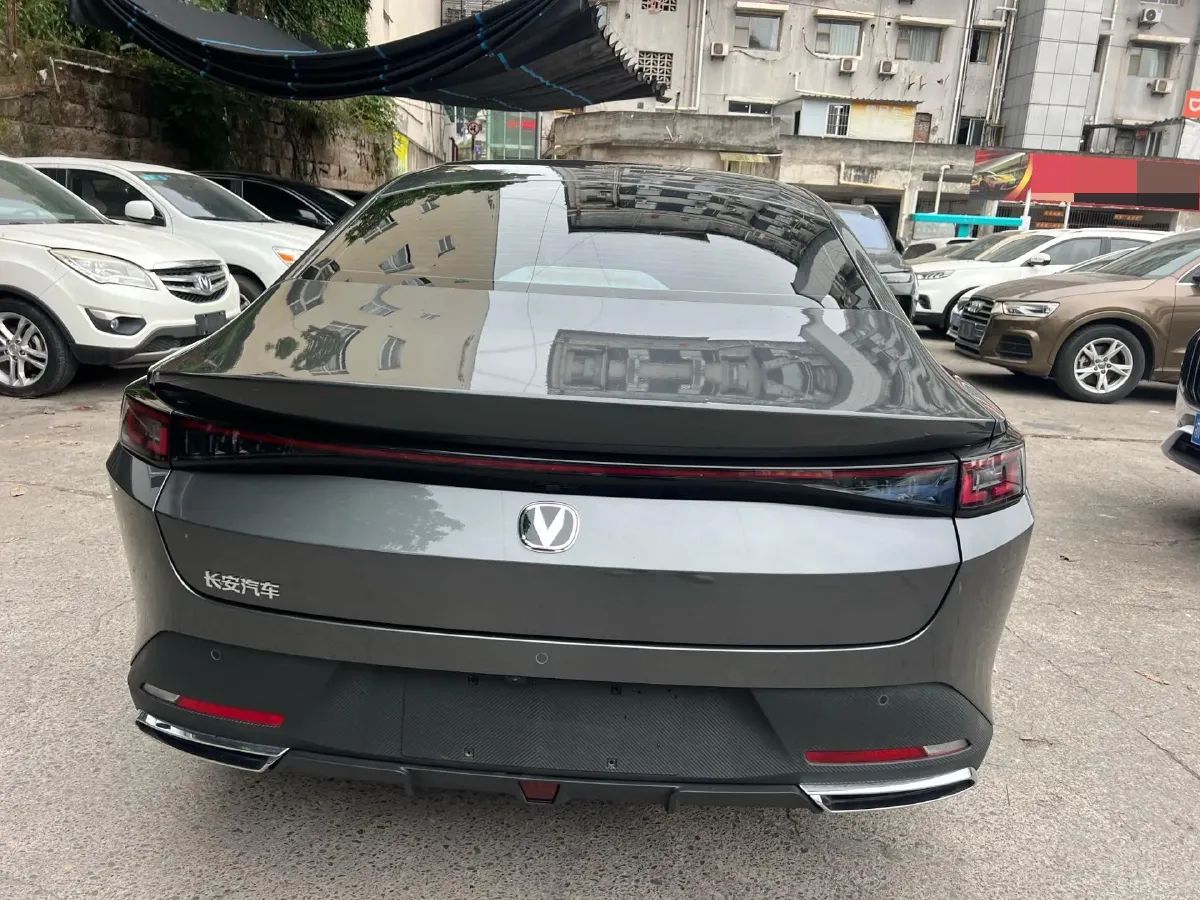 2025 ChangAn Eado 1.5T 192HP L4 7DCT,autocango,china used car exporter,china ev exporter,chinese used car exporter,chinese used ev exporter