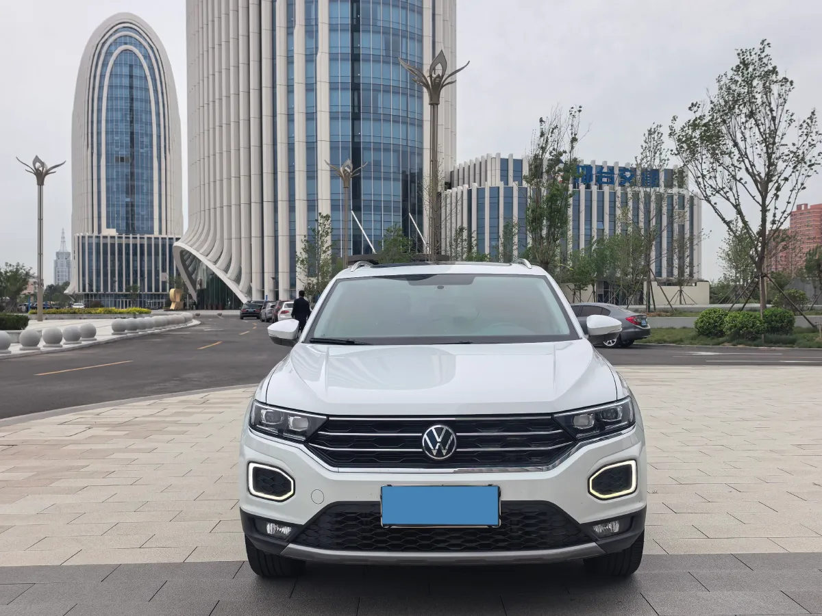 2021 Volkswagen T-Roc 1.4T 150HP L4 7DCT,autocango,china used car exporter,china ev exporter,chinese used car exporter,chinese used ev exporter