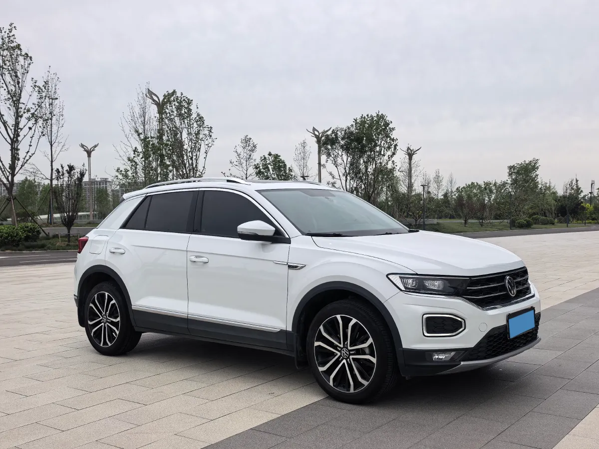 2021 Volkswagen T-Roc 1.4T 150HP L4 7DCT,autocango,china used car exporter,china ev exporter,chinese used car exporter,chinese used ev exporter