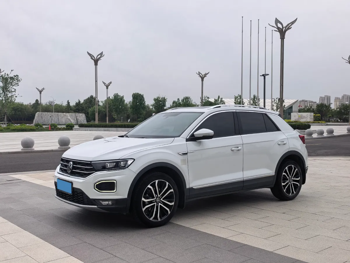 2021 Volkswagen T-Roc 1.4T 150HP L4 7DCT,autocango,china used car exporter,china ev exporter,chinese used car exporter,chinese used ev exporter