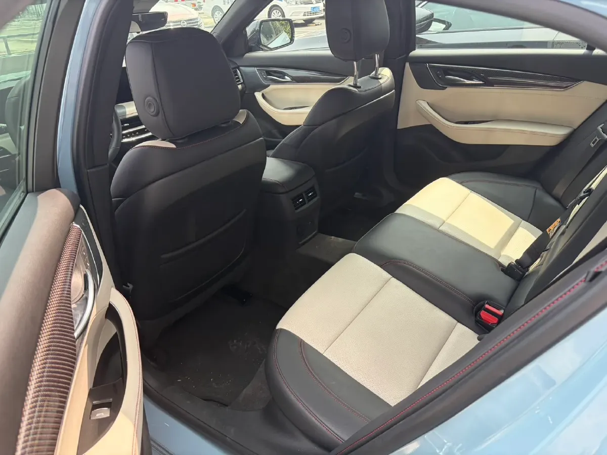 2025 Cadillac CT5 2.0T 237HP L4 10AT,autocango,china used car exporter,china ev exporter,chinese used car exporter,chinese used ev exporter