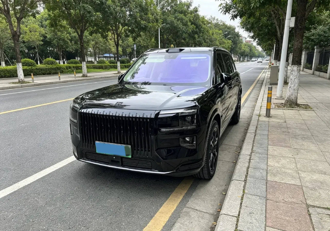 2025 Zeekr 9X 2.0T 279HP L4 1DHT PHEV,autocango,china used car exporter,china ev exporter,chinese used car exporter,chinese used ev exporter