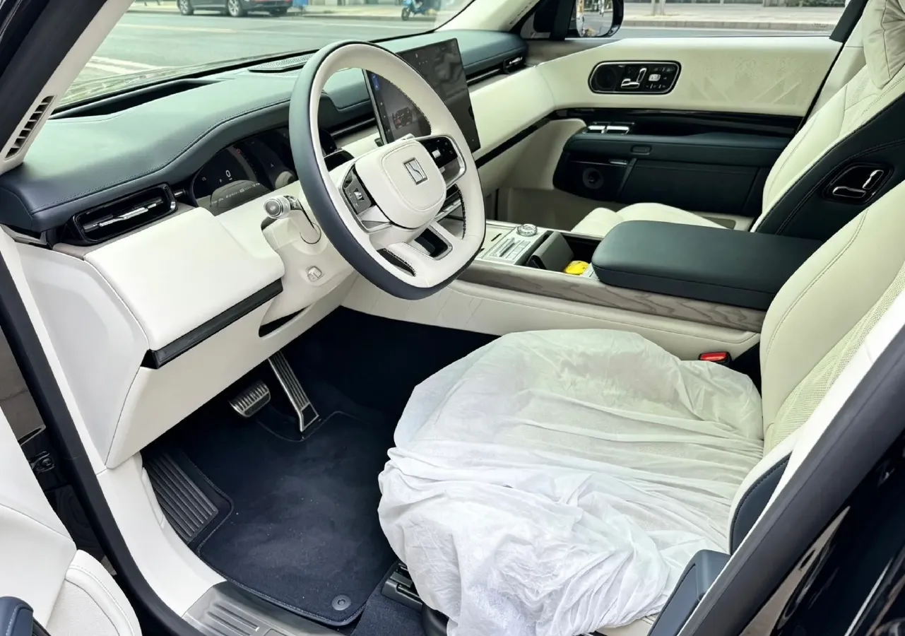 2025 Zeekr 9X 2.0T 279HP L4 1DHT PHEV,autocango,china used car exporter,china ev exporter,chinese used car exporter,chinese used ev exporter