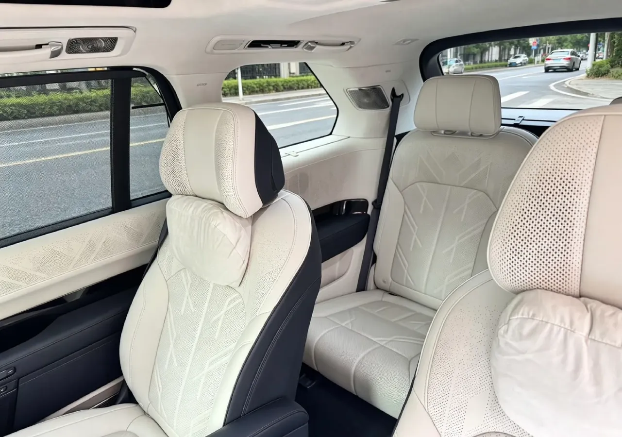 2025 Zeekr 9X 2.0T 279HP L4 1DHT PHEV,autocango,china used car exporter,china ev exporter,chinese used car exporter,chinese used ev exporter
