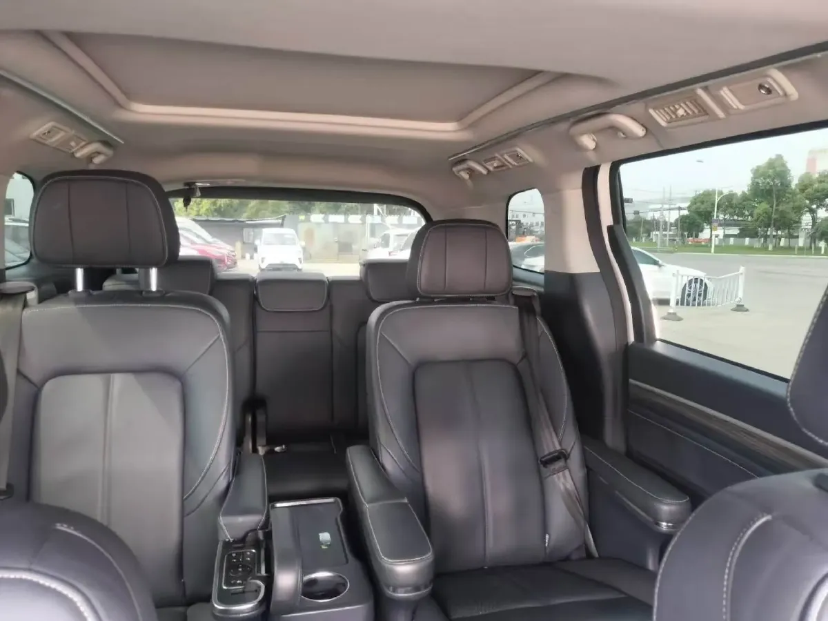 2021 GAC Trumpchi M8 2.0T 252HP L4 8AT,autocango,china used car exporter,china ev exporter,chinese used car exporter,chinese used ev exporter