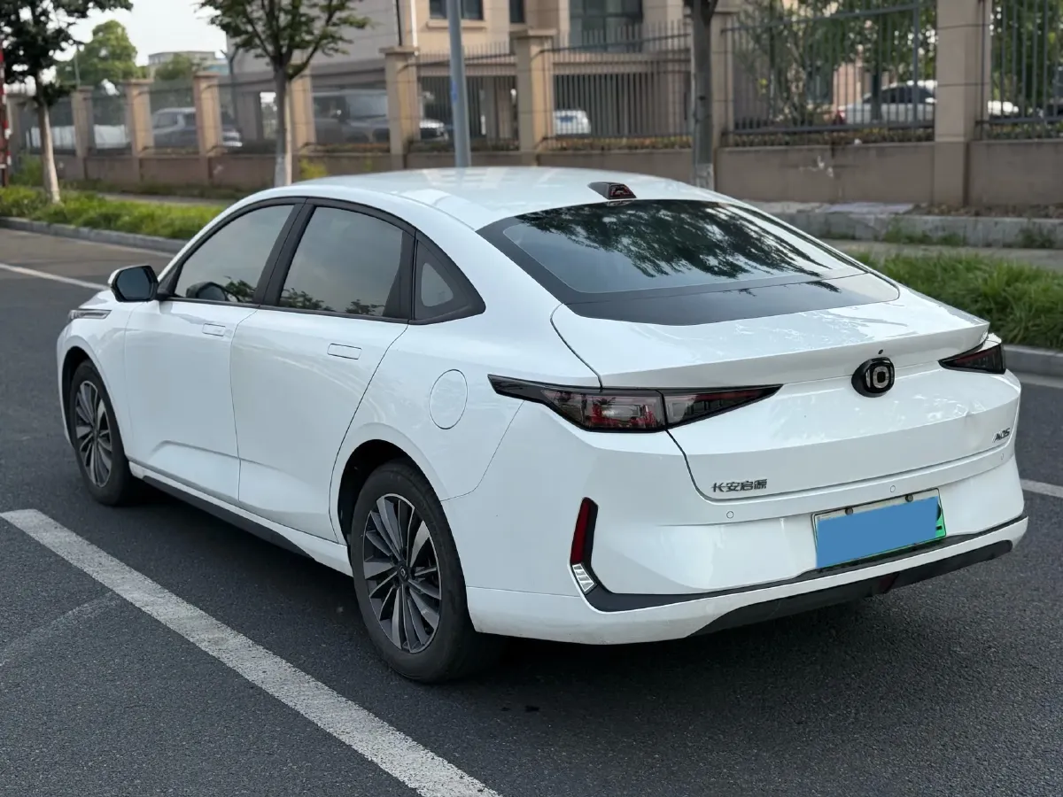 2024 ChangAn QiYuan A05 1.5L 110HP L4 E-CVT PHEV 9.07KWH,autocango,china used car exporter,china ev exporter,chinese used car exporter,chinese used ev exporter
