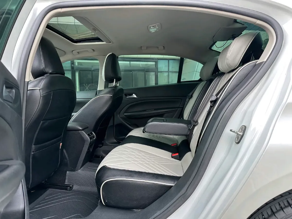 2018 Peugeot 408 1.6T 167HP L4 6AT,autocango,china used car exporter,china ev exporter,chinese used car exporter,chinese used ev exporter