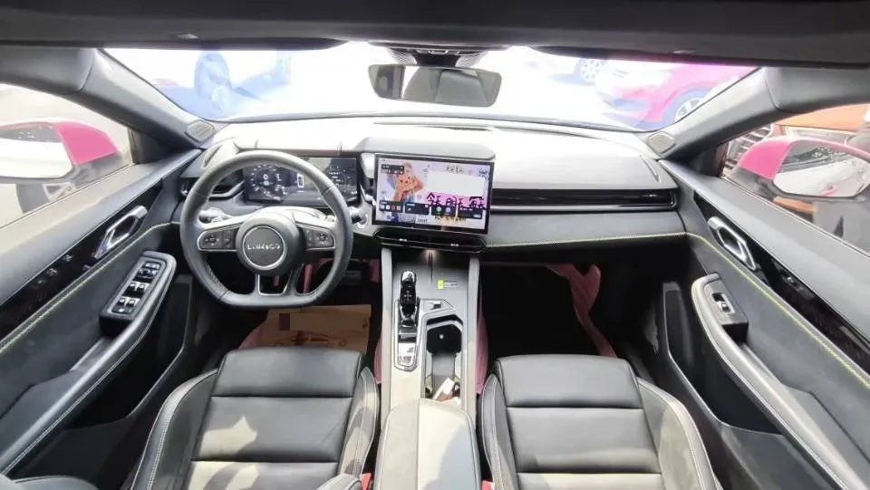 2023 LYNK&CO 03 2.0T 254HP L4 7DCT,autocango,china used car exporter,china ev exporter,chinese used car exporter,chinese used ev exporter