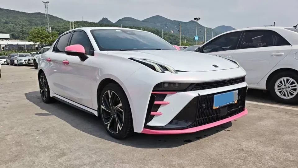 2023 LYNK&CO 03 2.0T 254HP L4 7DCT,autocango,china used car exporter,china ev exporter,chinese used car exporter,chinese used ev exporter