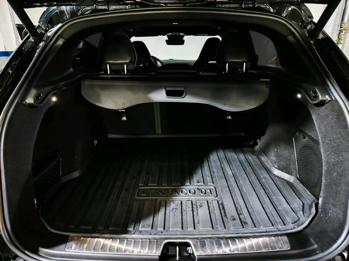 2021 LYNK&CO 01 2.0T 254HP L4 8AT,autocango,china used car exporter,china ev exporter,chinese used car exporter,chinese used ev exporter
