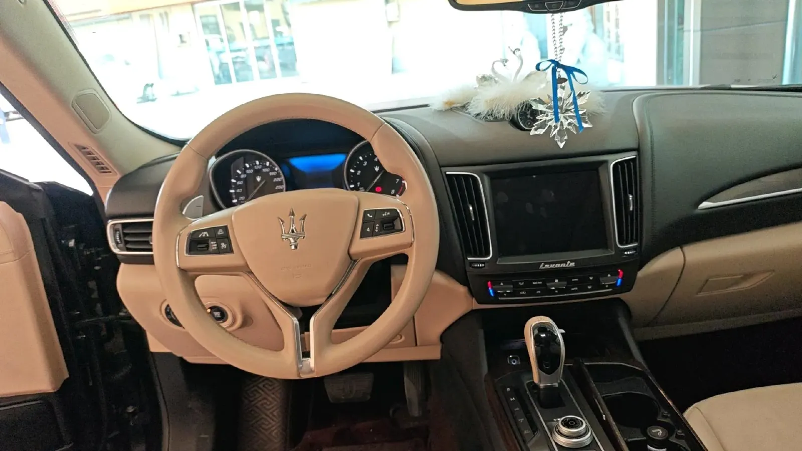 2016 Maserati Levante 3.0T 430HP V6 8AT,autocango,china used car exporter,china ev exporter,chinese used car exporter,chinese used ev exporter