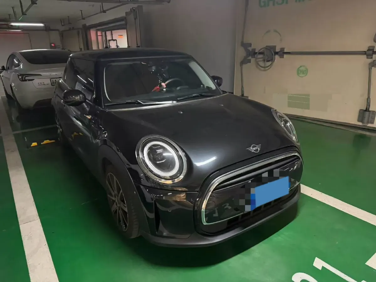 2023 MINI MINI 1.5T 136HP L3 7DCT,autocango,china used car exporter,china ev exporter,chinese used car exporter,chinese used ev exporter