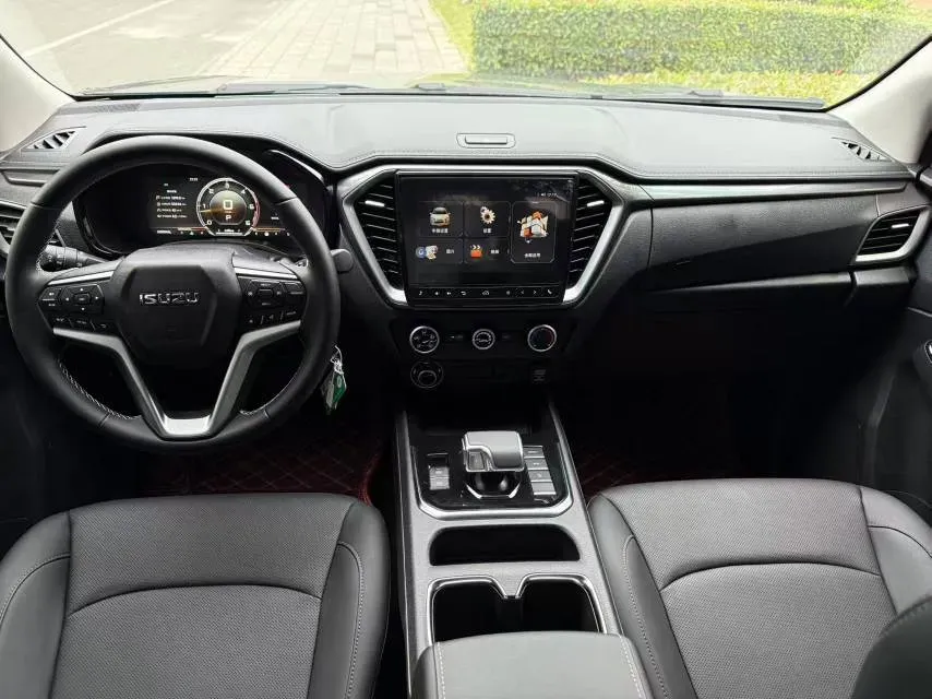 2025 Isuzu LingTuo 2.5T 150HP L4 8AT,autocango,china used car exporter,china ev exporter,chinese used car exporter,chinese used ev exporter