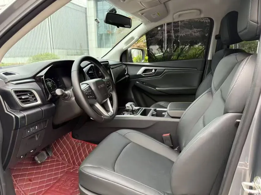 2025 Isuzu LingTuo 2.5T 150HP L4 8AT,autocango,china used car exporter,china ev exporter,chinese used car exporter,chinese used ev exporter