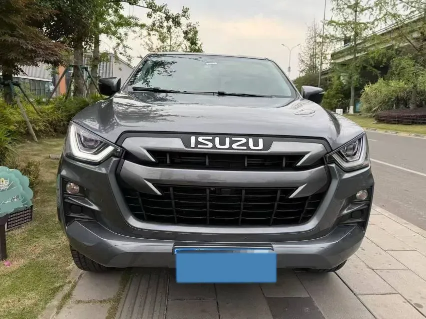 2025 Isuzu LingTuo 2.5T 150HP L4 8AT,autocango,china used car exporter,china ev exporter,chinese used car exporter,chinese used ev exporter