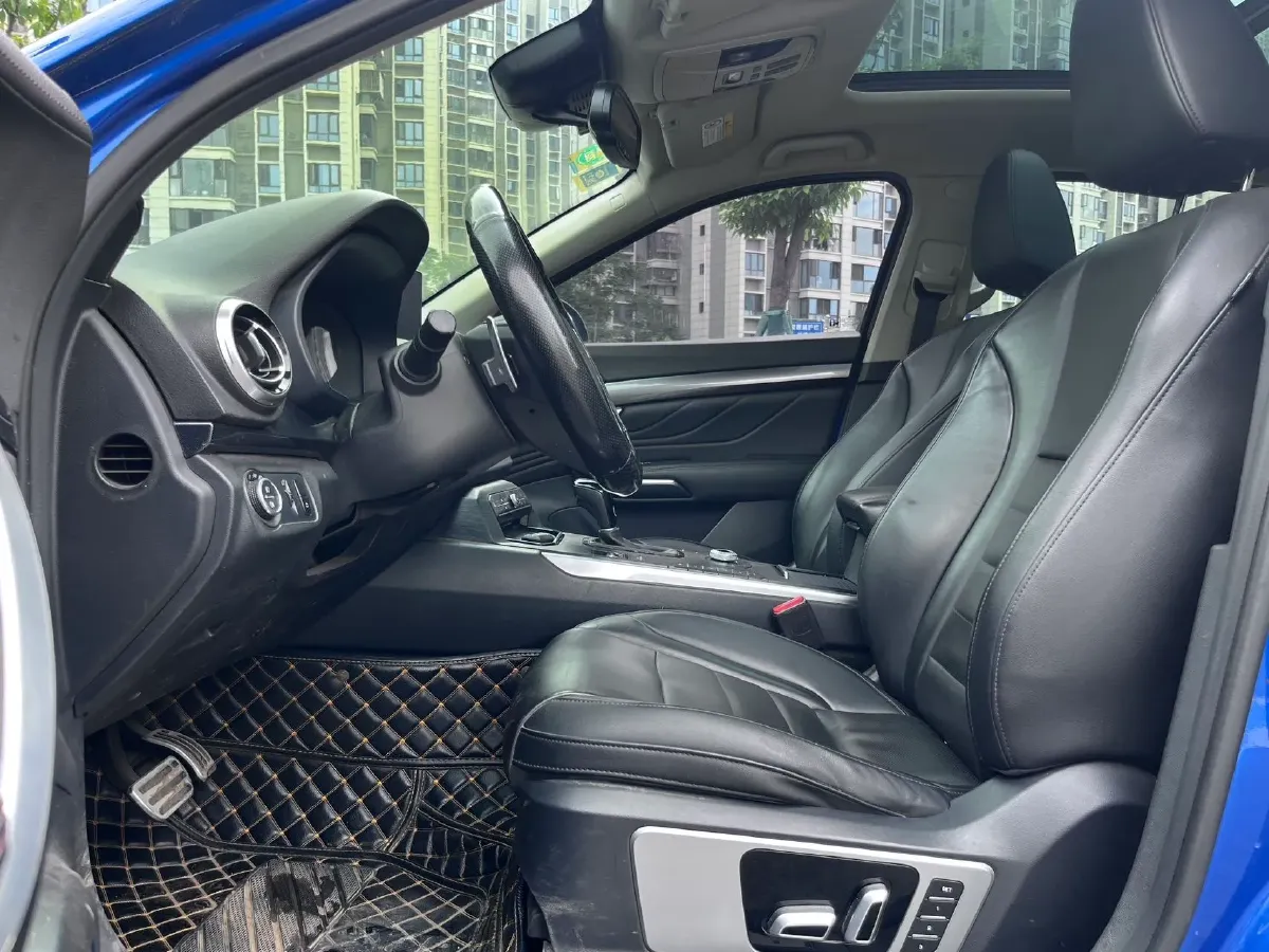 2017 WEY VV7 2.0T 234HP L4 7DCT,autocango,china used car exporter,china ev exporter,chinese used car exporter,chinese used ev exporter