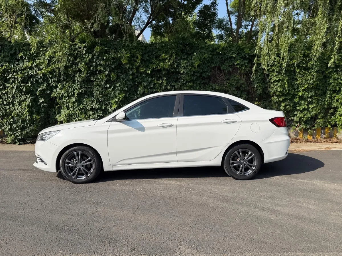 2019 ChangAn Eado DT 1.6L 125HP L4 4AT,autocango,china used car exporter,china ev exporter,chinese used car exporter,chinese used ev exporter