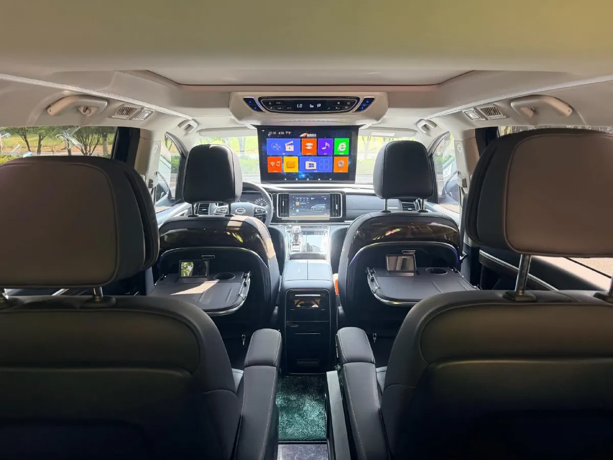 2021 GAC Trumpchi M8 2.0T 252HP L4 8AT,autocango,china used car exporter,china ev exporter,chinese used car exporter,chinese used ev exporter