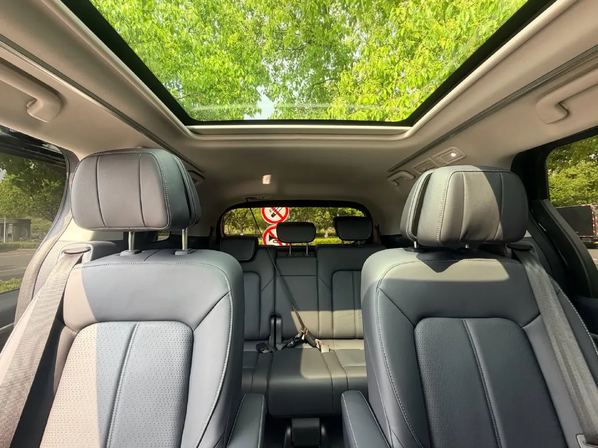 2021 GAC Trumpchi M8 2.0T 252HP L4 8AT,autocango,china used car exporter,china ev exporter,chinese used car exporter,chinese used ev exporter