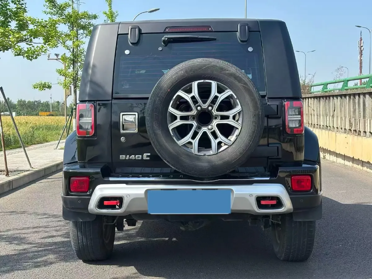 2020 Beijing BJ40 2.0T 224HP L4 8AT,autocango,china used car exporter,china ev exporter,chinese used car exporter,chinese used ev exporter