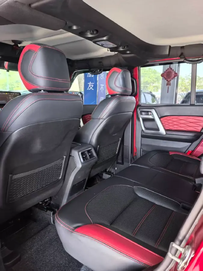 2021 Beijing BJ40 2.0T 224HP L4 8AT,autocango,china used car exporter,china ev exporter,chinese used car exporter,chinese used ev exporter