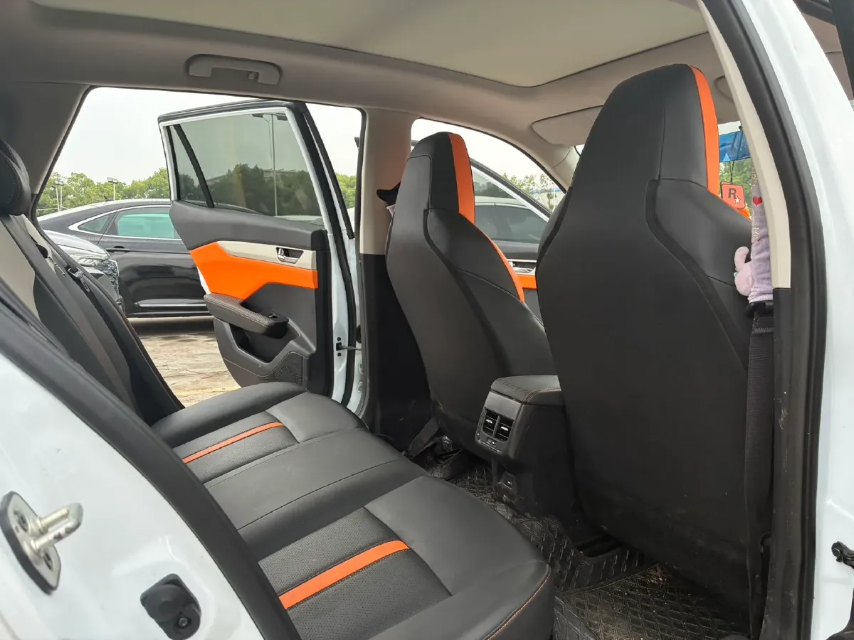 2023 DongFeng Aeolus YiXuan GS 1.5T 197HP L4 6DCT,autocango,china used car exporter,china ev exporter,chinese used car exporter,chinese used ev exporter