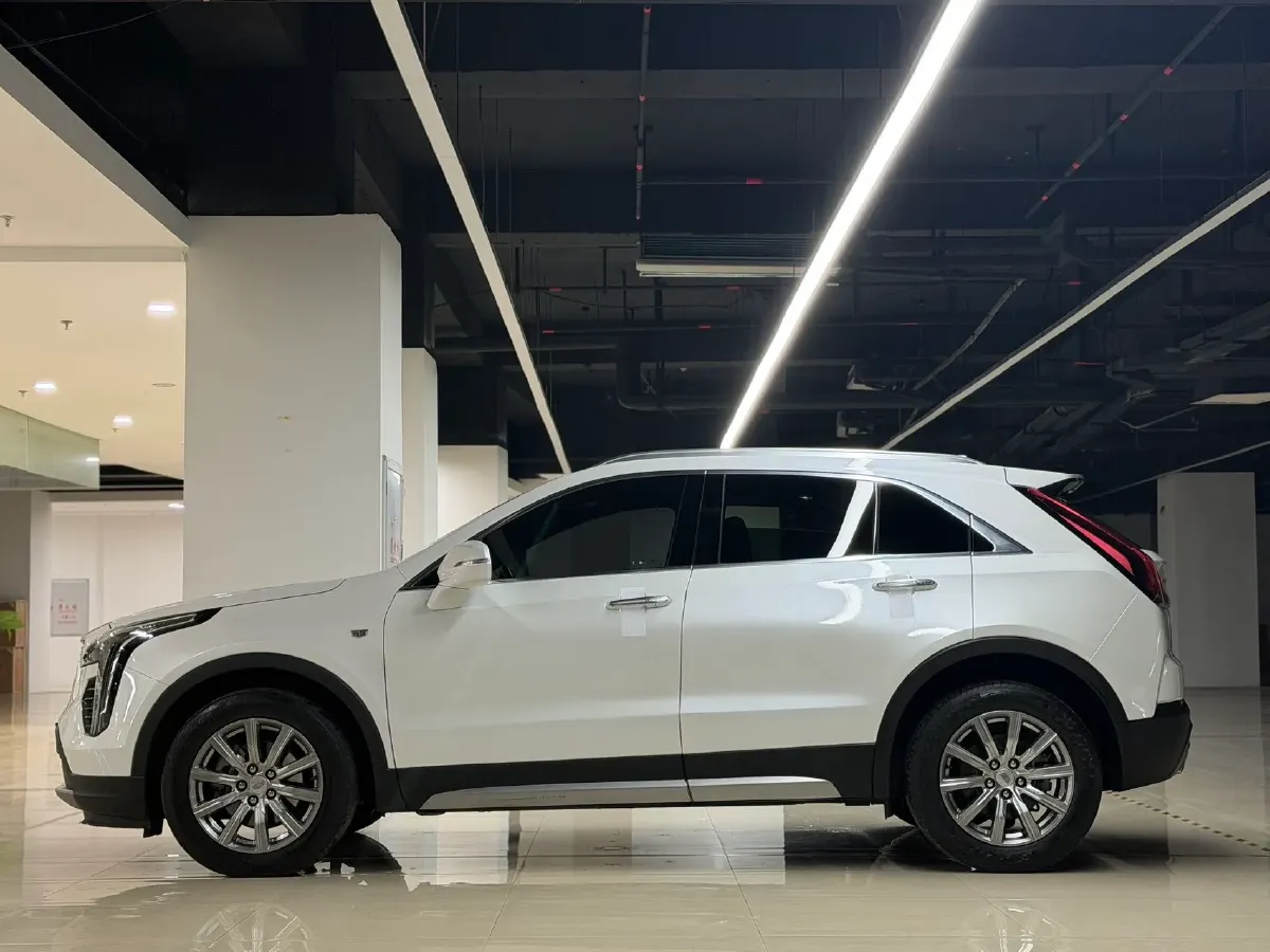 2020 Cadillac XT4 2.0T 237HP L4 9AT,autocango,china used car exporter,china ev exporter,chinese used car exporter,chinese used ev exporter