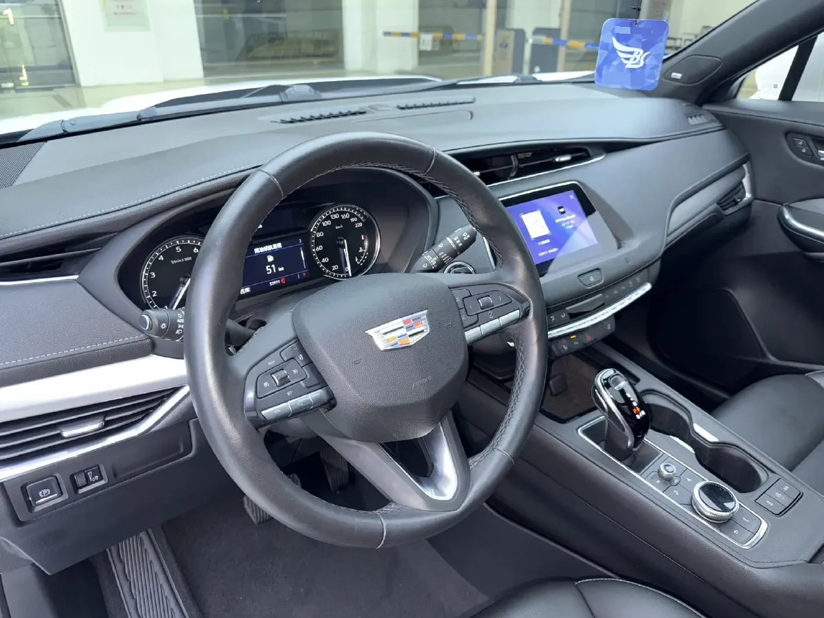 2020 Cadillac XT4 2.0T 237HP L4 9AT,autocango,china used car exporter,china ev exporter,chinese used car exporter,chinese used ev exporter