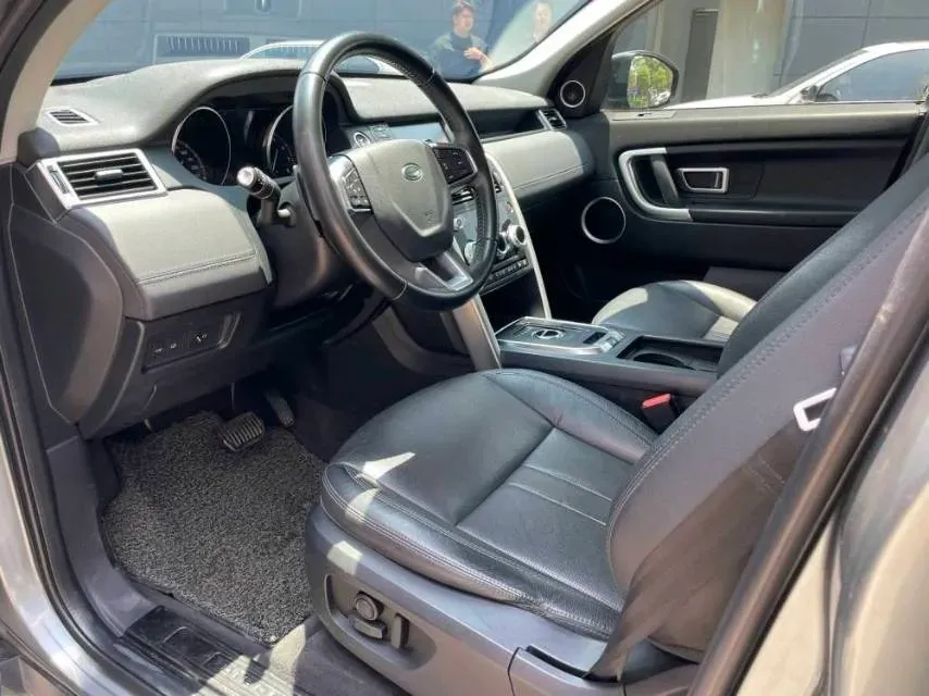 2018 Land Rover Discovery Sport 2.0T 241HP L4 9AT,autocango,china used car exporter,china ev exporter,chinese used car exporter,chinese used ev exporter